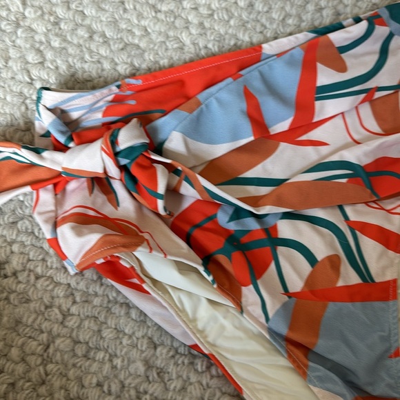 PatBo Swimsuit. Size small. Perfect condition! - Picture 3 of 8